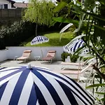 Hébergement de vacances Maison Dominos Centre Piscine Accès Océan à Pied
