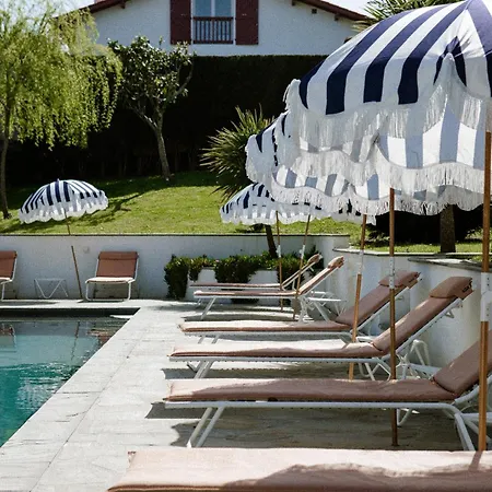 Maison Dominos Centre Piscine Accès Océan à Pied Casa de Férias *