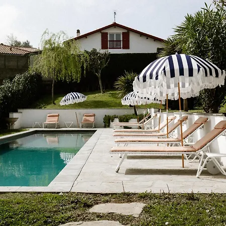 Casa de Férias Maison Dominos Centre Piscine Accès Océan à Pied