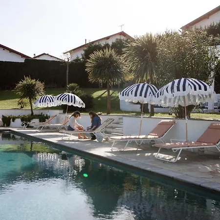 Maison Dominos Centre Piscine Acces Ocean A Pied * Guéthary