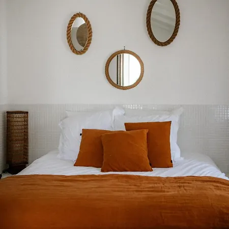 Centre Piscine Acces Ocean A Pied Holiday home Guethary