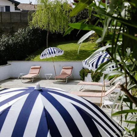 Holiday home Centre Piscine Acces Ocean A Pied